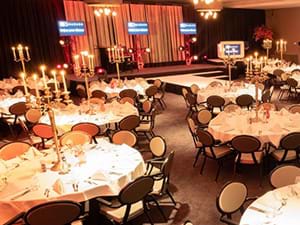 Van der Valk hotel Vianen: congreslocatie op 13 km van het centrum van Utrecht Van der Valk hotel Vianen: congreslocatie op 13 km van het centrum van Utrecht